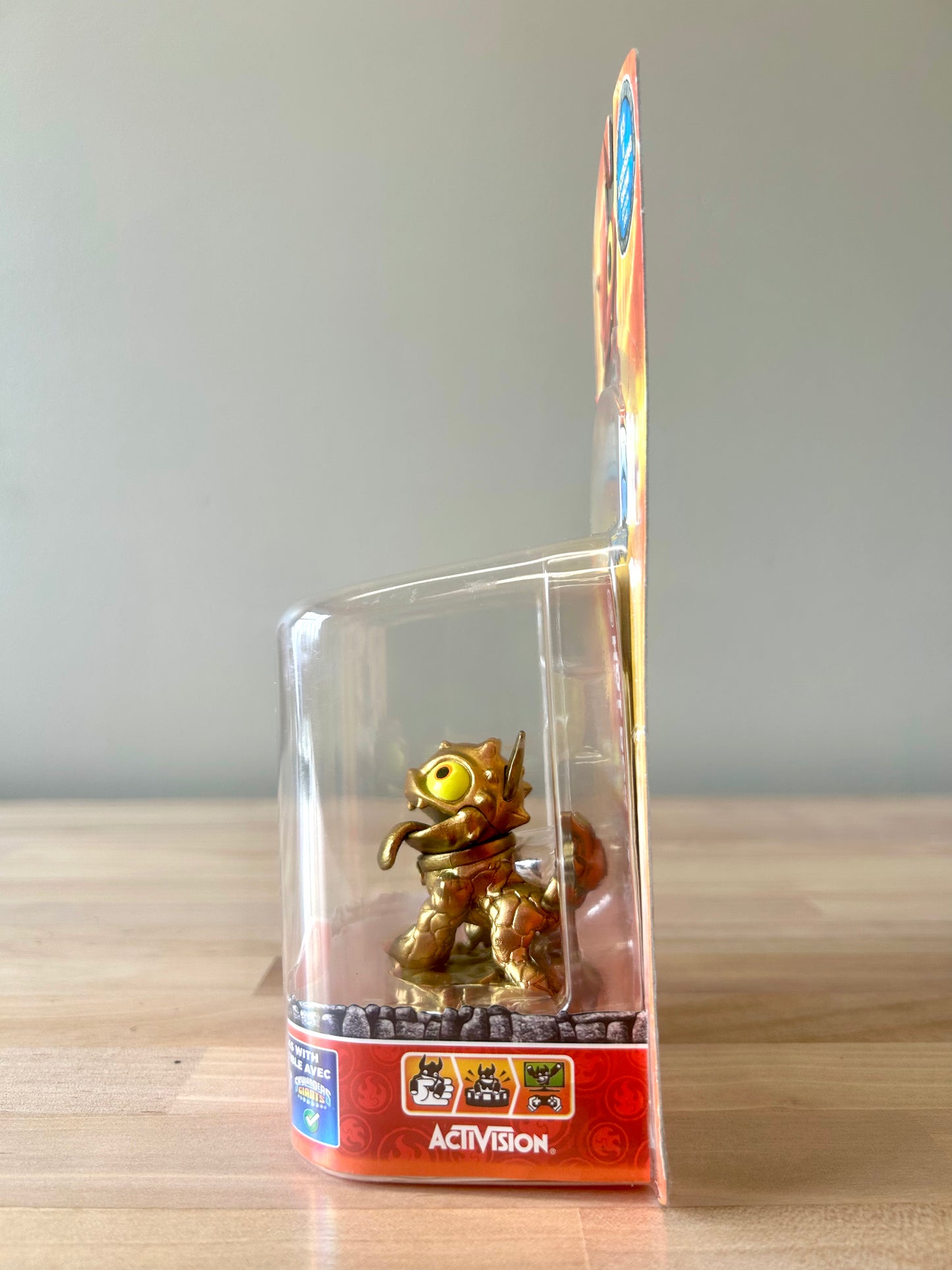 Bronze Hot Dog