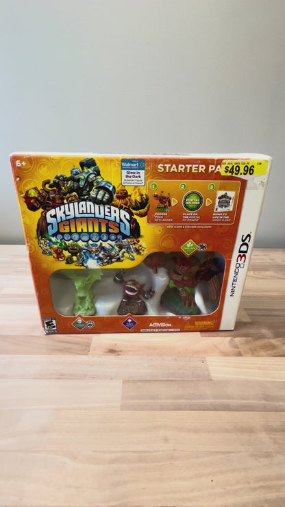 Giants Starter Pack (3DS) - Glow-in-the-Dark Variant